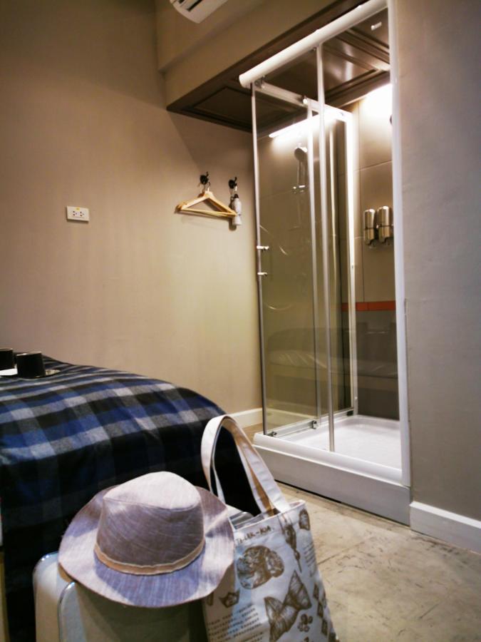 Chomm House Bed & Breakfast Bangkok Exterior photo